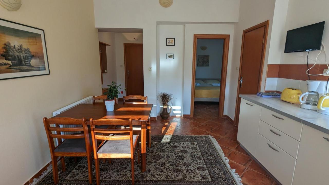 Apartments With A Parking Space Murter - 5100 Εξωτερικό φωτογραφία